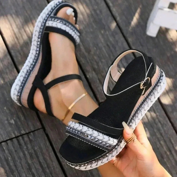 Arrival Black Rivets Braided Weave Casual VacationOpen Toe Sandals - Picture 3 of 5